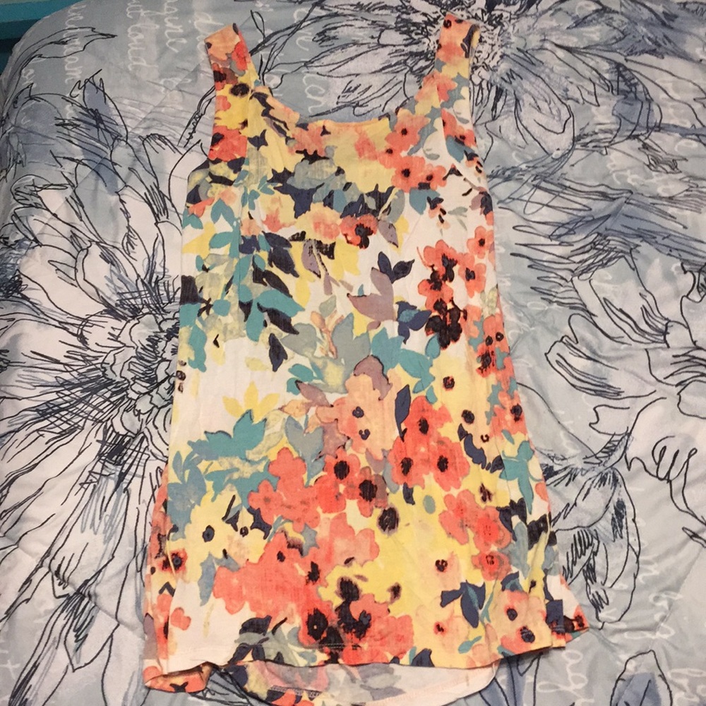 Spring Flowery Tank Top 🌸 - Picture 4 of 4
